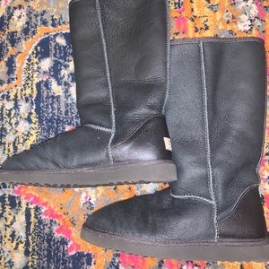 Dark Grey women’s Ugg’s